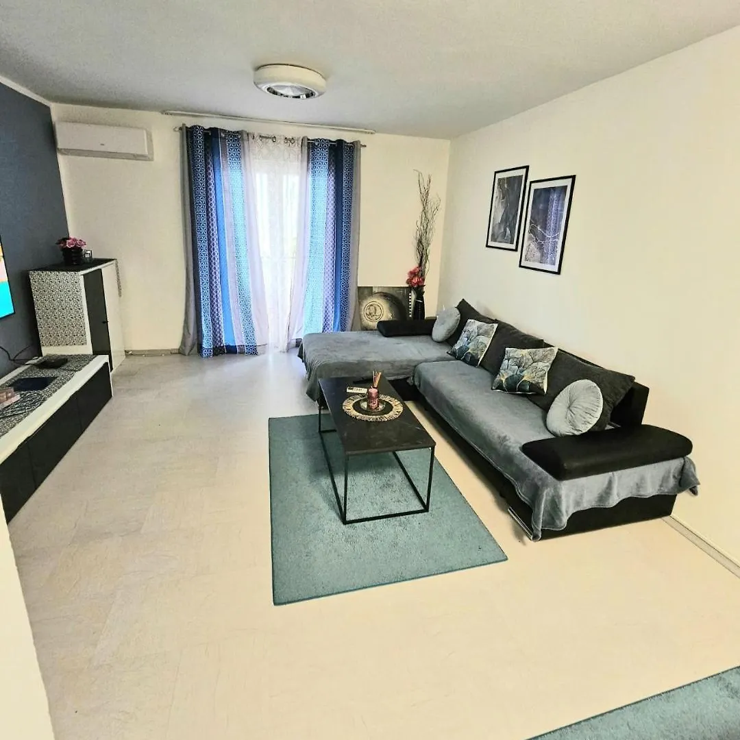 Apartment Tanja Porec 0*,  Croatia
